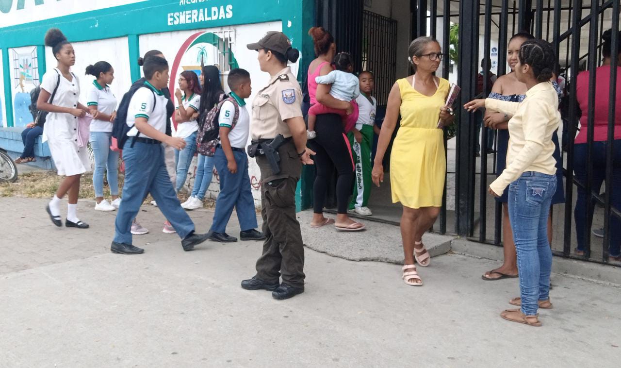 Educación. El abandono escolar en Esmeraldas es el segundo más alto del país.