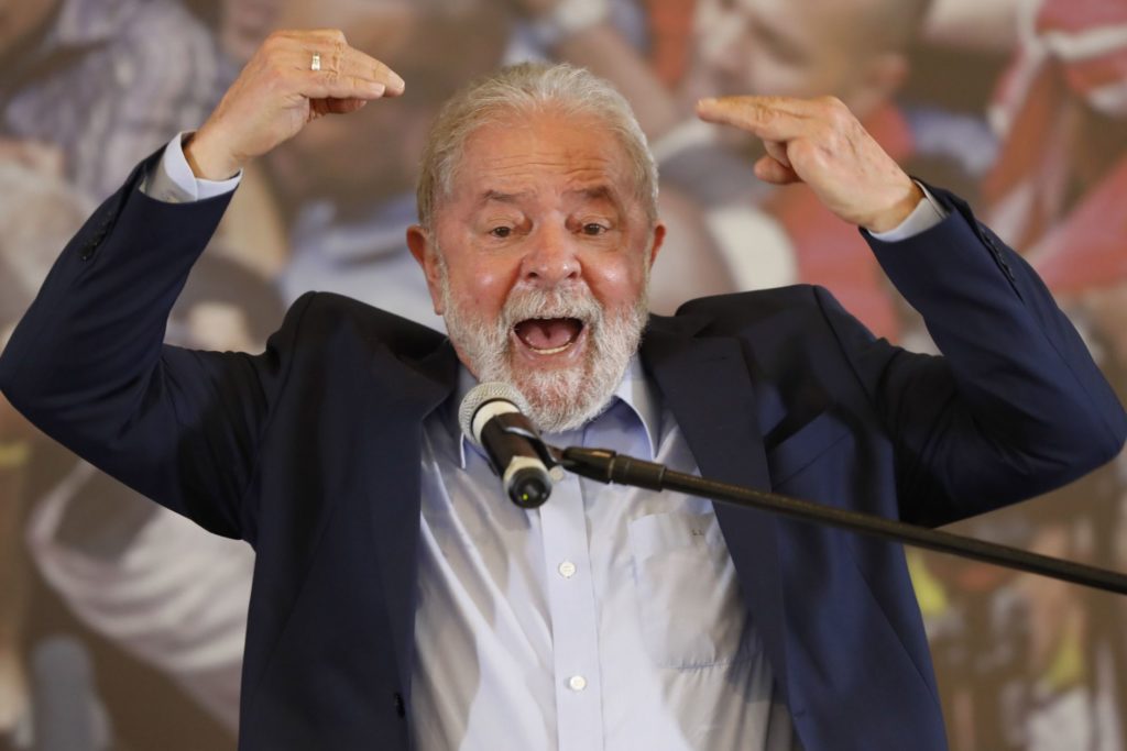 Lula ganó una primera vuelta reñida en las presidenciales de Brasil