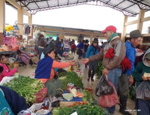 Las personas pueden llegar al lugar todos los jueves para adquirir varios productos.