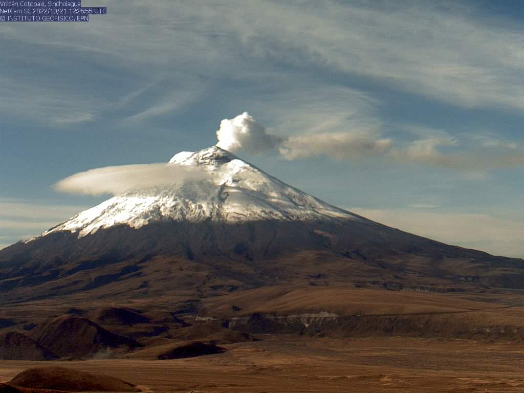 Tres volcanes se activaron en Ecuador