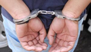 Hombre detenido por agredir a su expareja en Píllaro