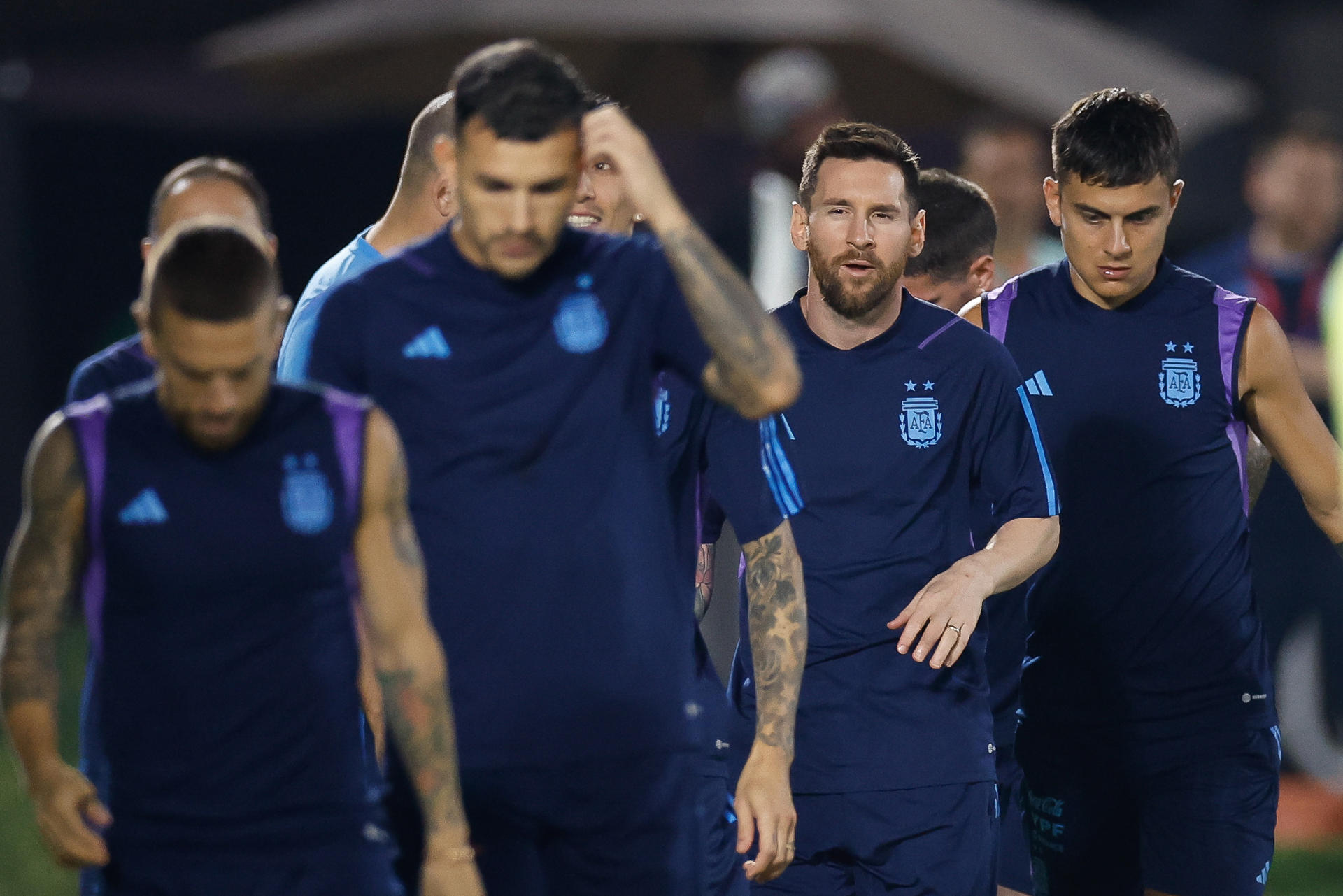 Entrenamiendo de la selección de Argentina previo al partido contra Polonia. (EFE/Juan Ignacio Roncoroni)