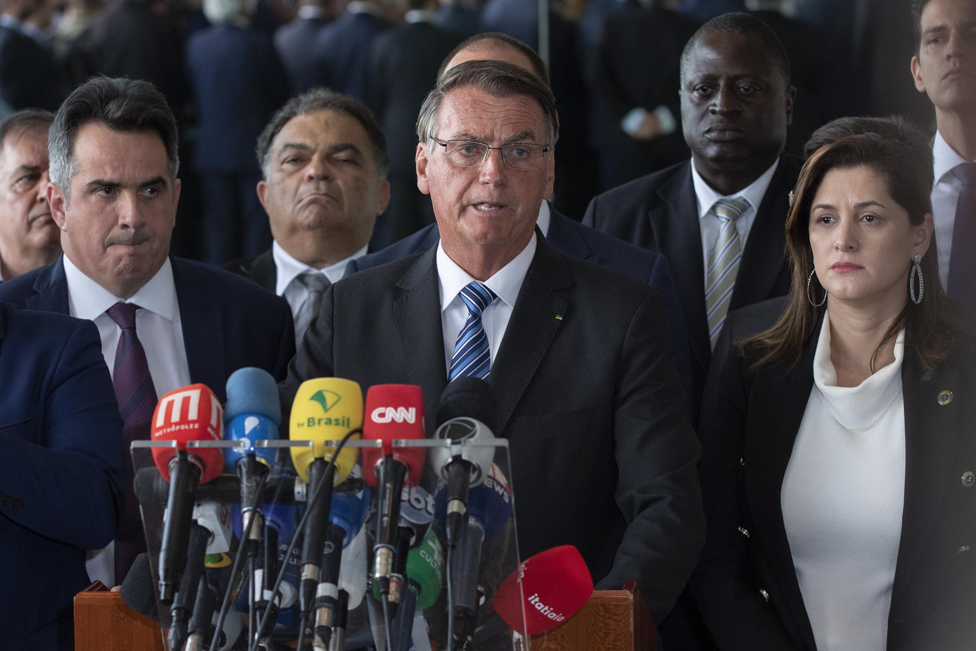 Bolsonaro rompe el silencio sin reconocer su derrota ante Lula