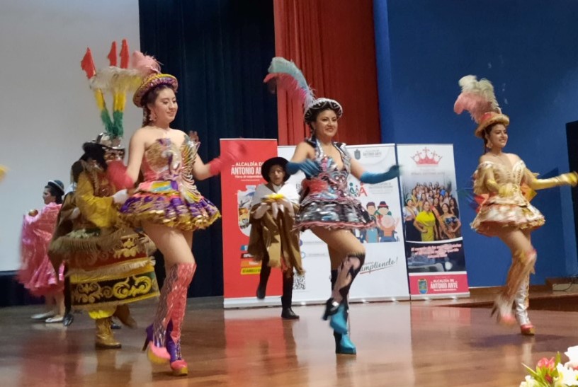 Semana Cultural de Bolivia en la UTA