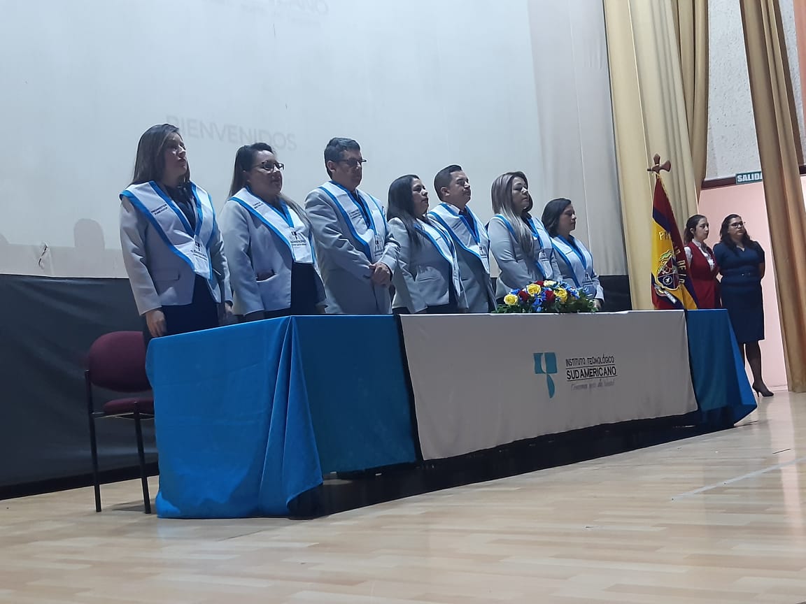 Instituto Sudamericano entregó 180 nuevos profesionales al Ecuador