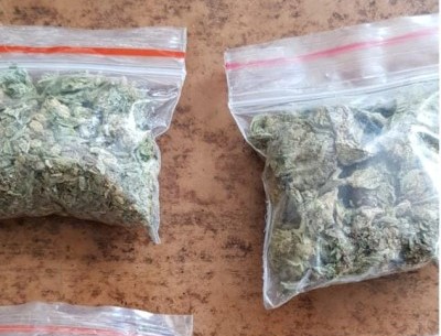 Limpiaparabrisas atrapado con droga en el centro de Ambato