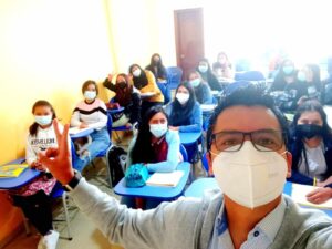 Ingreso a la universidad sigue requiriendo examen