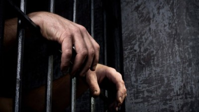 Golpea a su esposa y acaba tras las rejas en Pelileo