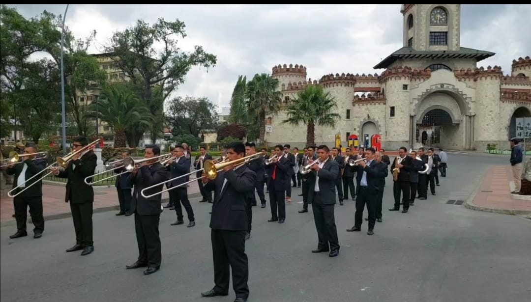 Bandas populares salieron a las calles a celebrar el Día del Músico