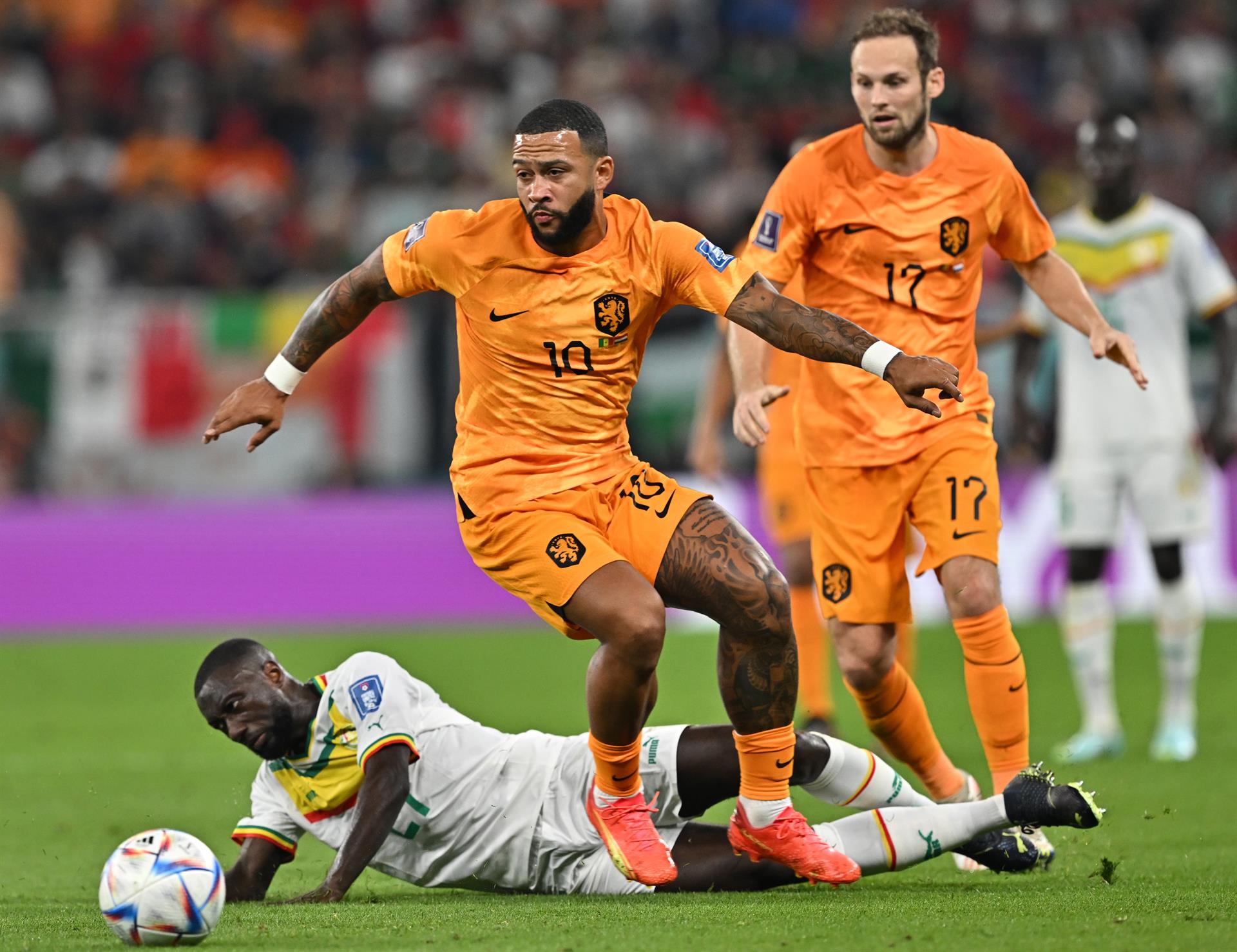 Países Bajos gana dos a cero a Senegal