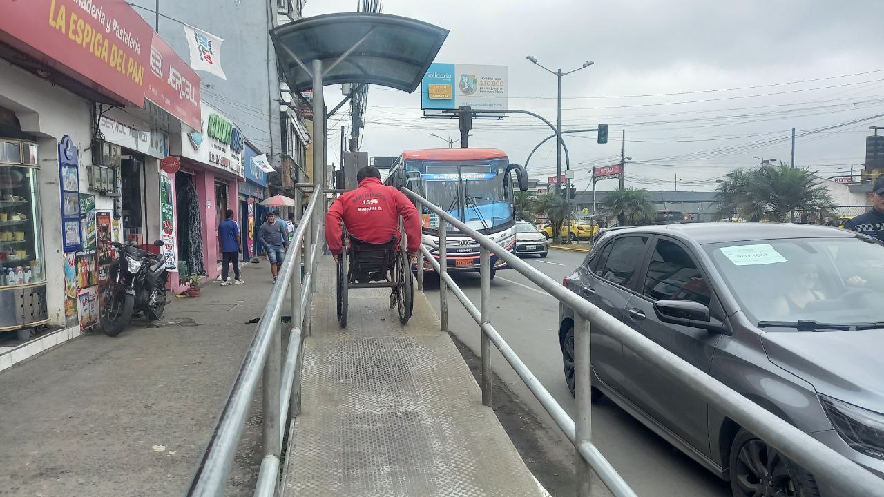 Paradas inclusivas no brindan ayuda