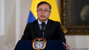 Cinco claves de la reforma tributaria de Petro en Colombia