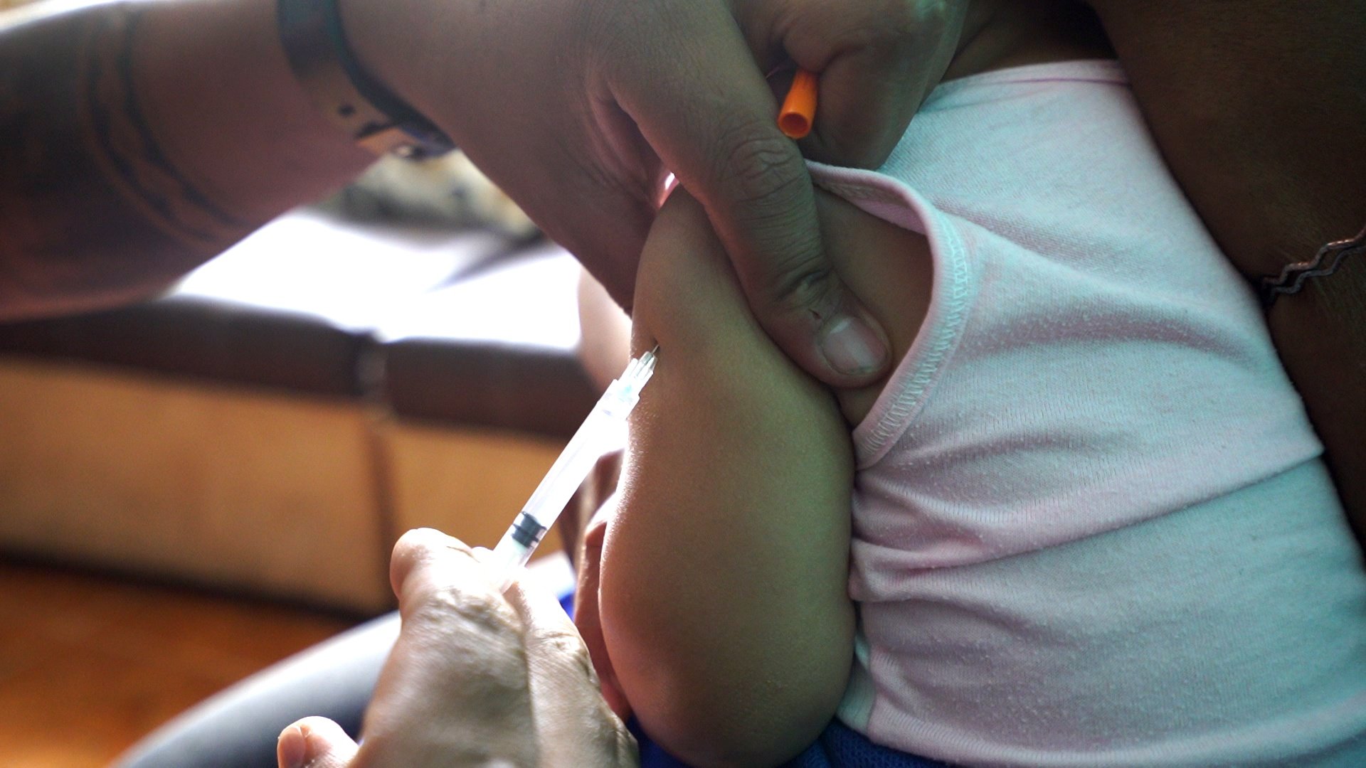 Alerta. Desde el MSP se exhorta a los padres y madres de familia, especialmente de Imbabura y Carchi, a que acudan a cualquier centro de salud para cumplir con la vacunación.