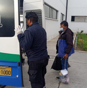 Padre pide justicia para su hija atropellada por un  bus urbano en Ambato