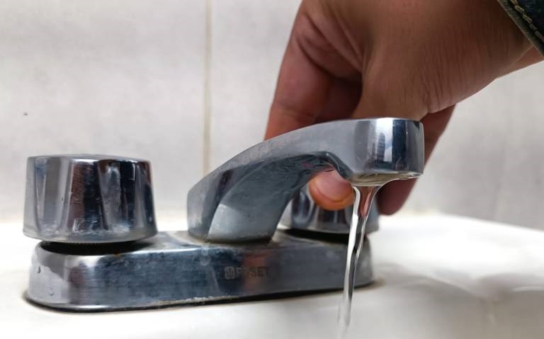 Cinco sectores de Ambato afectados por disminución de caudal en el servicio de agua potable