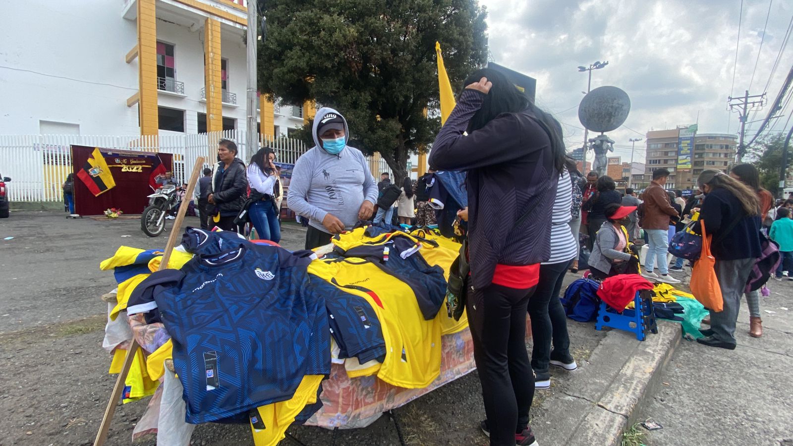 Ropa en sales linea quito