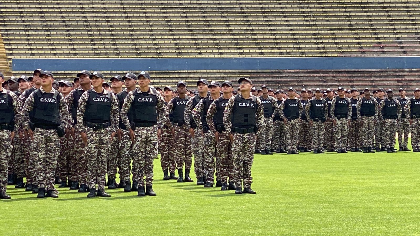 1300 guías penitenciarios se incorporan a las cárceles del Ecuador