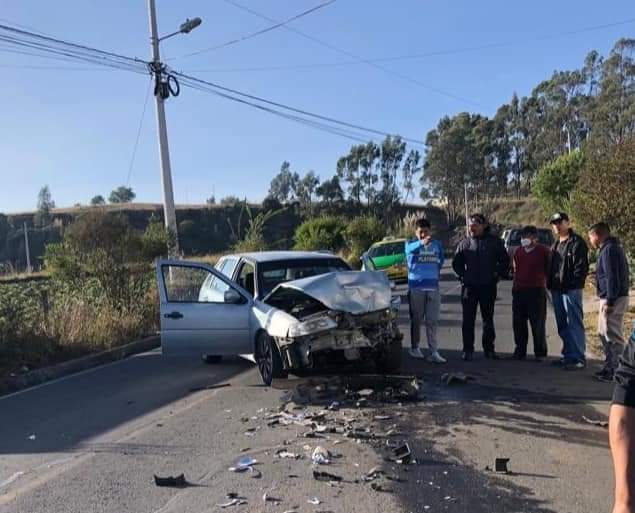 Los carros impactados presentaron daños considerables en sus carrocerías.