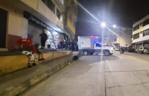 Extranjero es asesinado a balazos en una peluquería en el centro de Ambato