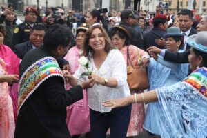 La presidenta de Perú quiere visitar a Castillo y deja en manos de México la posibilidad del asilo
