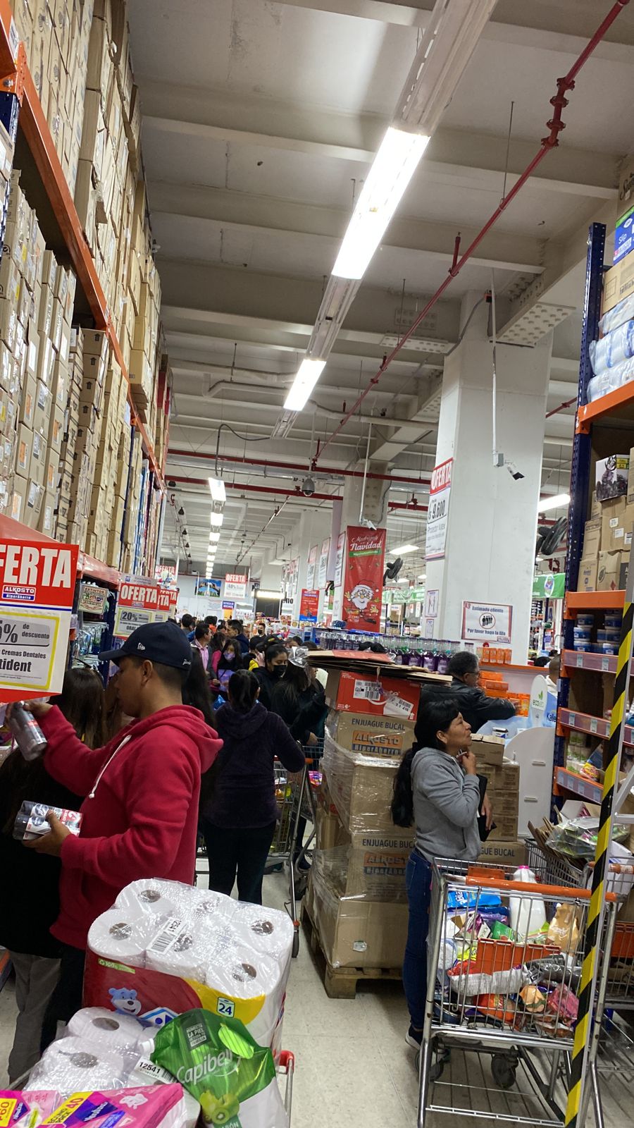 Compras. En los centros comerciales de Ipiales se observa mayor presencia de ecuatorianos.