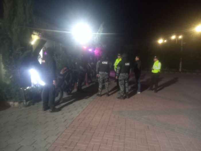 Trabajadora sexual asesinada y un guardia herido en ‘night club’ al sur de Ambato