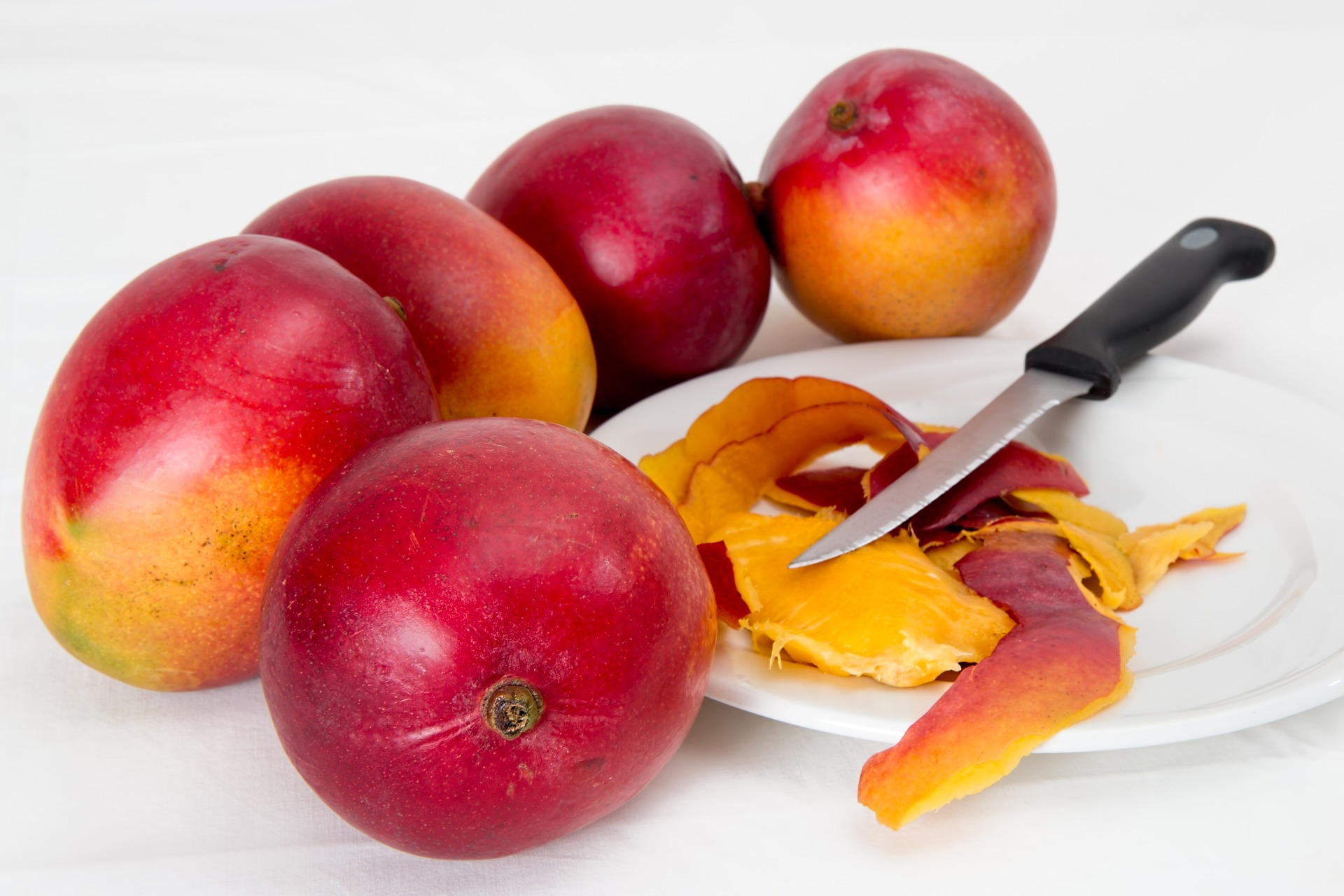 Conozca cuáles son los usos que se le puede dar a la cáscara de mango.