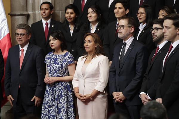 Nueva apuesta por cambiar a todas las autoridades en Perú