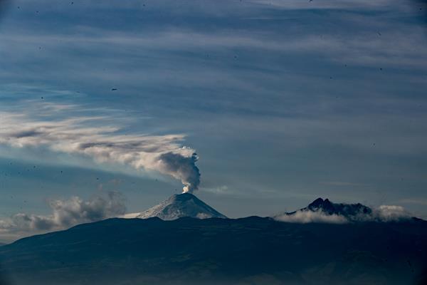 El Cotopaxi registra un proceso eruptivo de baja intensidad