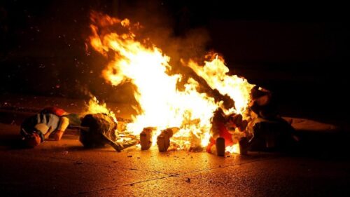Más de 120 dólares de multa por quemar monigotes en vía publica