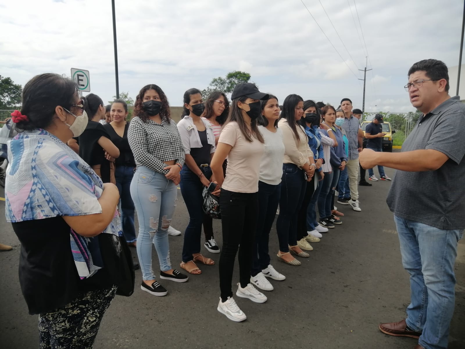 Agentes Civiles de Tránsito le hacen reclamos a Quevial