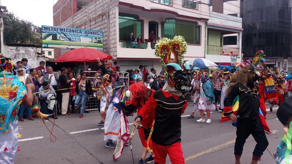 Feria productiva, festival de danza  y show artístico en Atahualpa