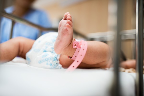 Bebés prematuros: La importancia  del contacto padres-hijos