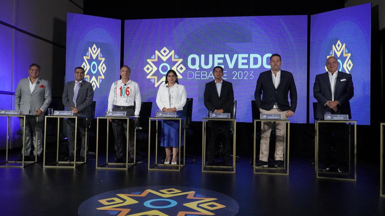 Candidatos le prometieron de todo a los quevedeños