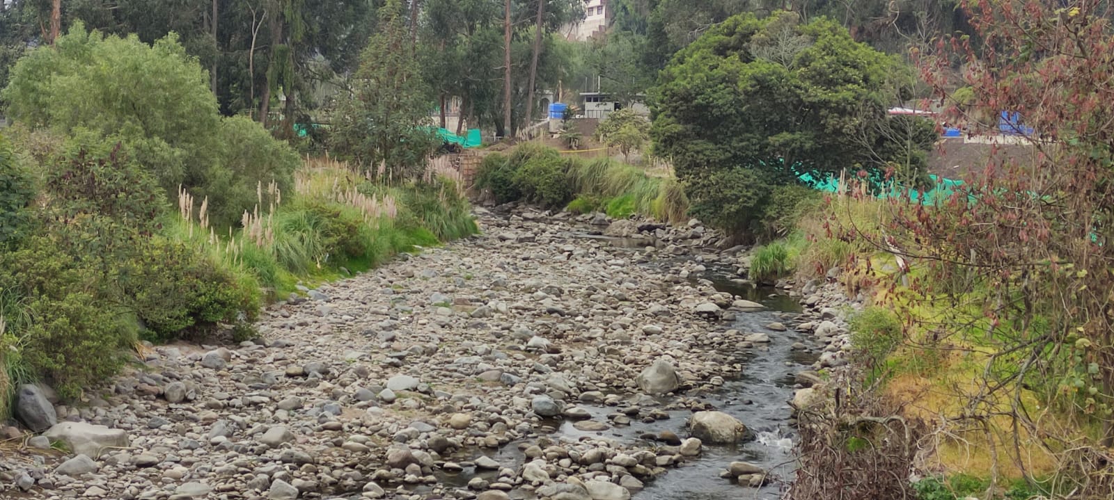 Estiaje genera disminución y suspensión en el servicio de agua potable en Ambato
