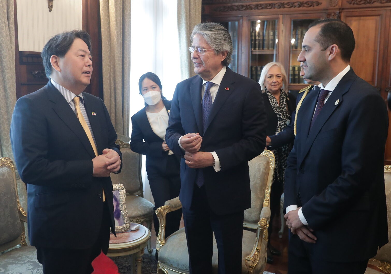 Ecuador y Japón acuerdan trabajar por seguridad y paz en el Consejo de Seguridad