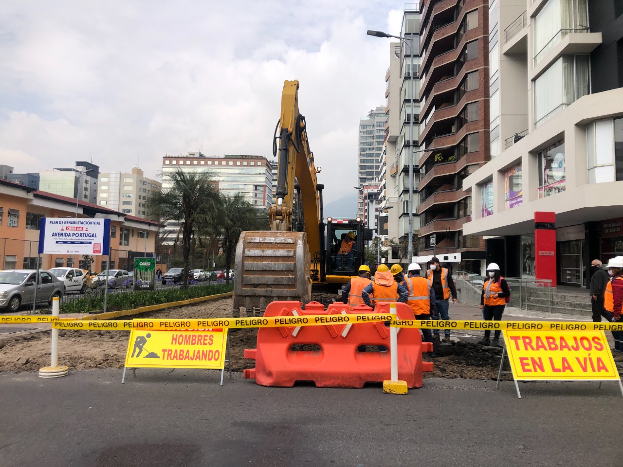 Conozca las 12 vías cerradas en Quito por trabajos de rehabilitación