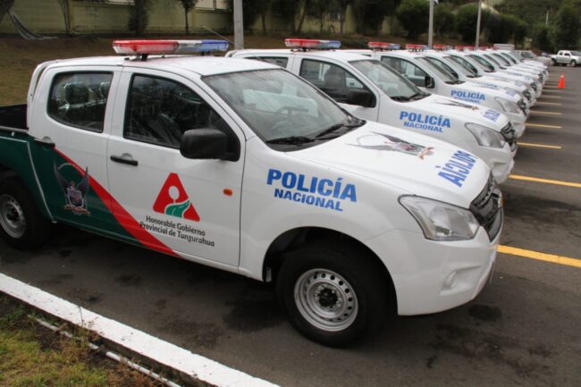 Gobierno Provincial de Tungurahua entrega  patrulleros a la Policía Nacional