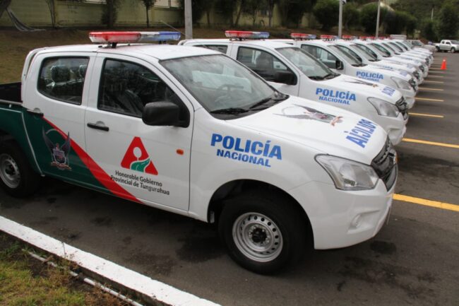 Gobierno Provincial de Tungurahua entrega patrulleros a la Policía Nacional