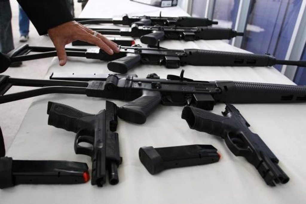 La importación legal de armas casi se triplicó en 2022 en medio del