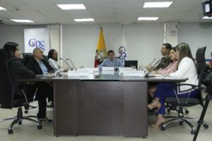 La destitución de 7 vocales del Consejo de Participación ayuda a la consulta de Lasso