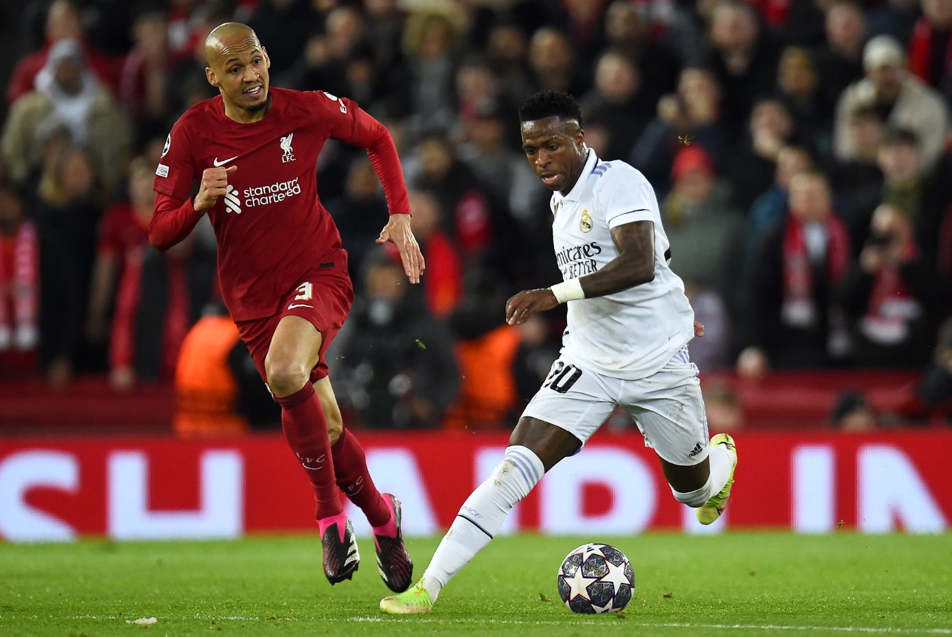 Real Madrid remonta en Anfield y deja al Liverpool contra las cuerdas 5-2