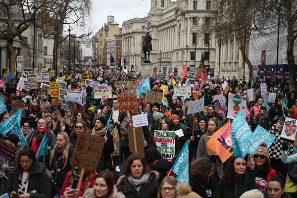 MALESTAR. Las manifestaciones en Londres y otras ciudades exigen subidas de sueldo.