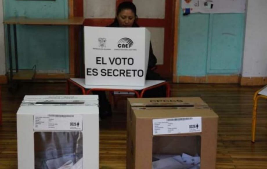 Tendencia por el ‘No’ se mantiene en el referéndum, el Gobierno espera lo “oficial”