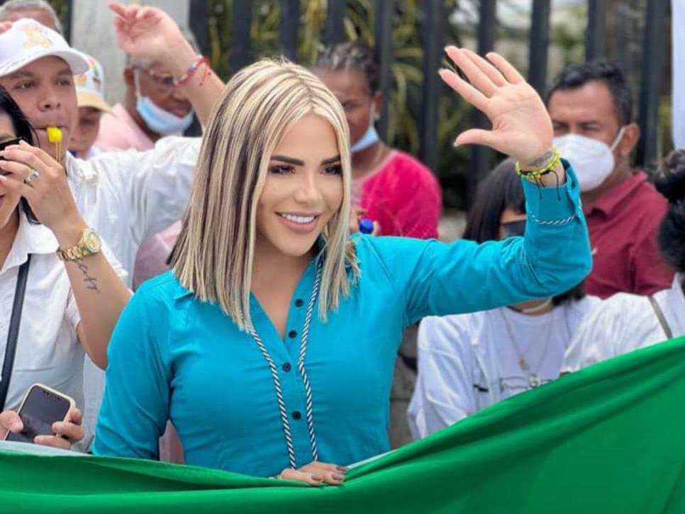 Peleas callejeras, reconstrucción del rostro y sicariato: algunos de los hechos violentos de la vida de María Fernanda Vargas, nueva alcaldesa de Simón Bolívar