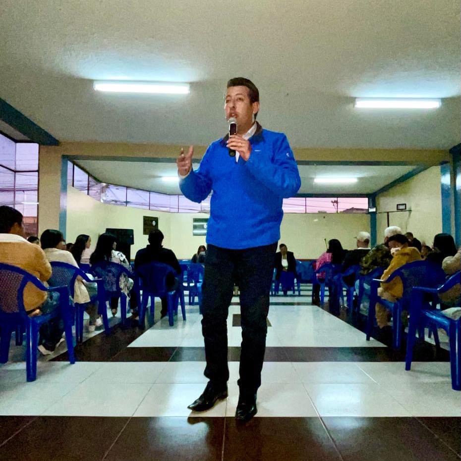 Ganador. Julio Robles asumirá la Prefectura de Carchi.