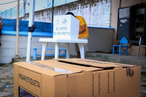 En el Ecuador el voto es un derecho y una obligación.