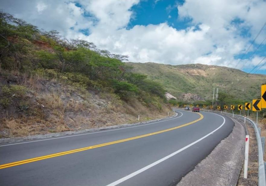 Ampliación de la vía Loja-Catamayo, una mentira de los gobiernos de turno