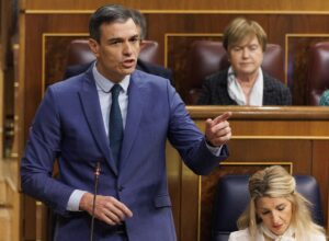 España: Vox busca sacar del poder a Pedro Sánchez a través de una moción de censura