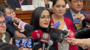 Asambleísta Viviana Veloz denuncia amenazas contra su vida